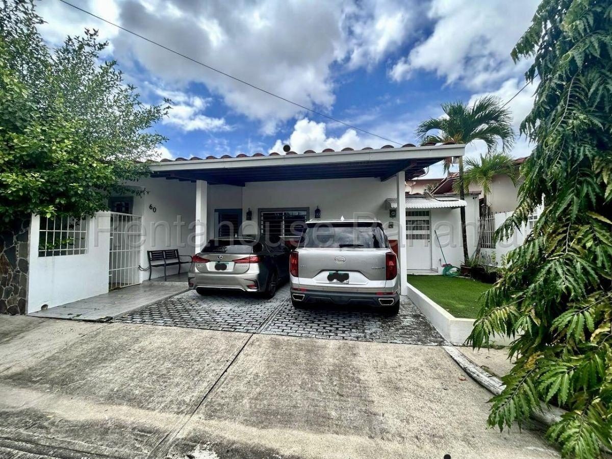 Venta de Casa en Altos de Panama — imagen 1 de 4