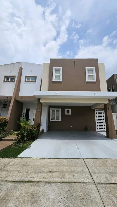 VENTA CASA BRISAS DEL GOLF (MR)