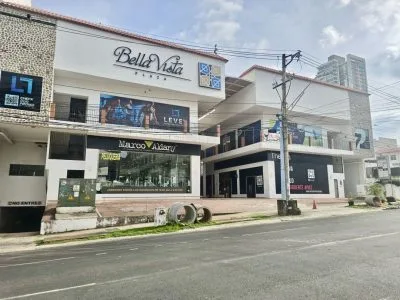 VENTA PLAZA COMERCIAL OPERANDO (EC) — imagen 9 de 10