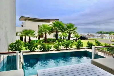 VENTA APARTAMENTO PLAYA ESCONDIDA CON PISCINA PRIVADA (EC)