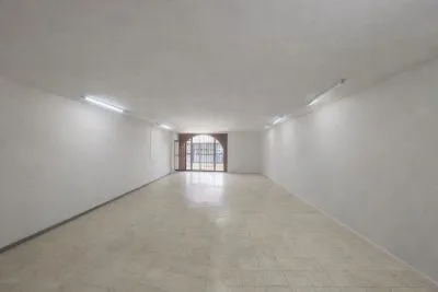 ALQUILER LOCAL BELLA VISTA [DV] — imagen 2 de 10