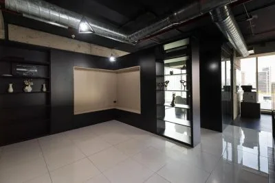 ALQUILER OFICINA CALLE 50 AMOBLADA (DV) — imagen 6 de 10
