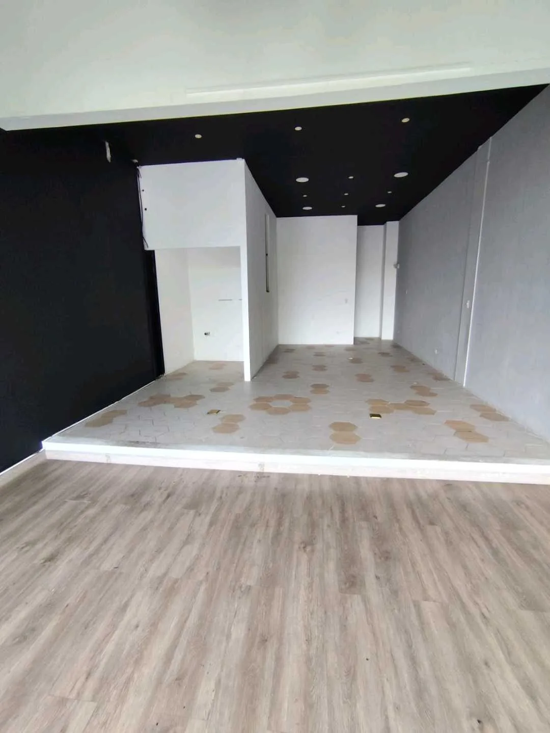 ALQUILER LOCAL COMERCIAL SAN FRANCISCO (MR) — imagen 1 de 7