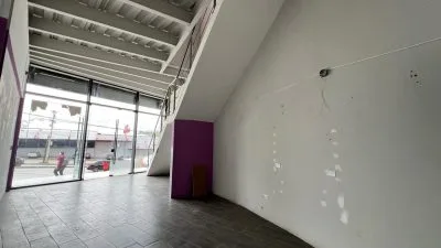 ALQUILER LOCAL COMERCIAL TUMBA MUERTO (DV) — imagen 4 de 10