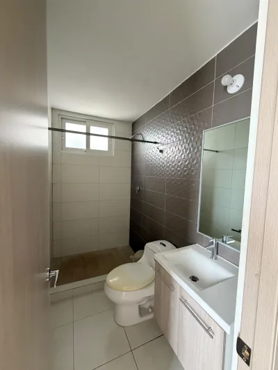 ALQUILER APARTAMENTO VERSALLES LINEA BLANCA (CP) — imagen 6 de 10