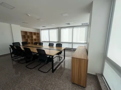 ALQUILER OFICINA AMOBLADA CALLE 50 (DV) — imagen 6 de 10