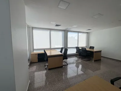 ALQUILER OFICINA AMOBLADA CALLE 50 (DV) — imagen 9 de 10