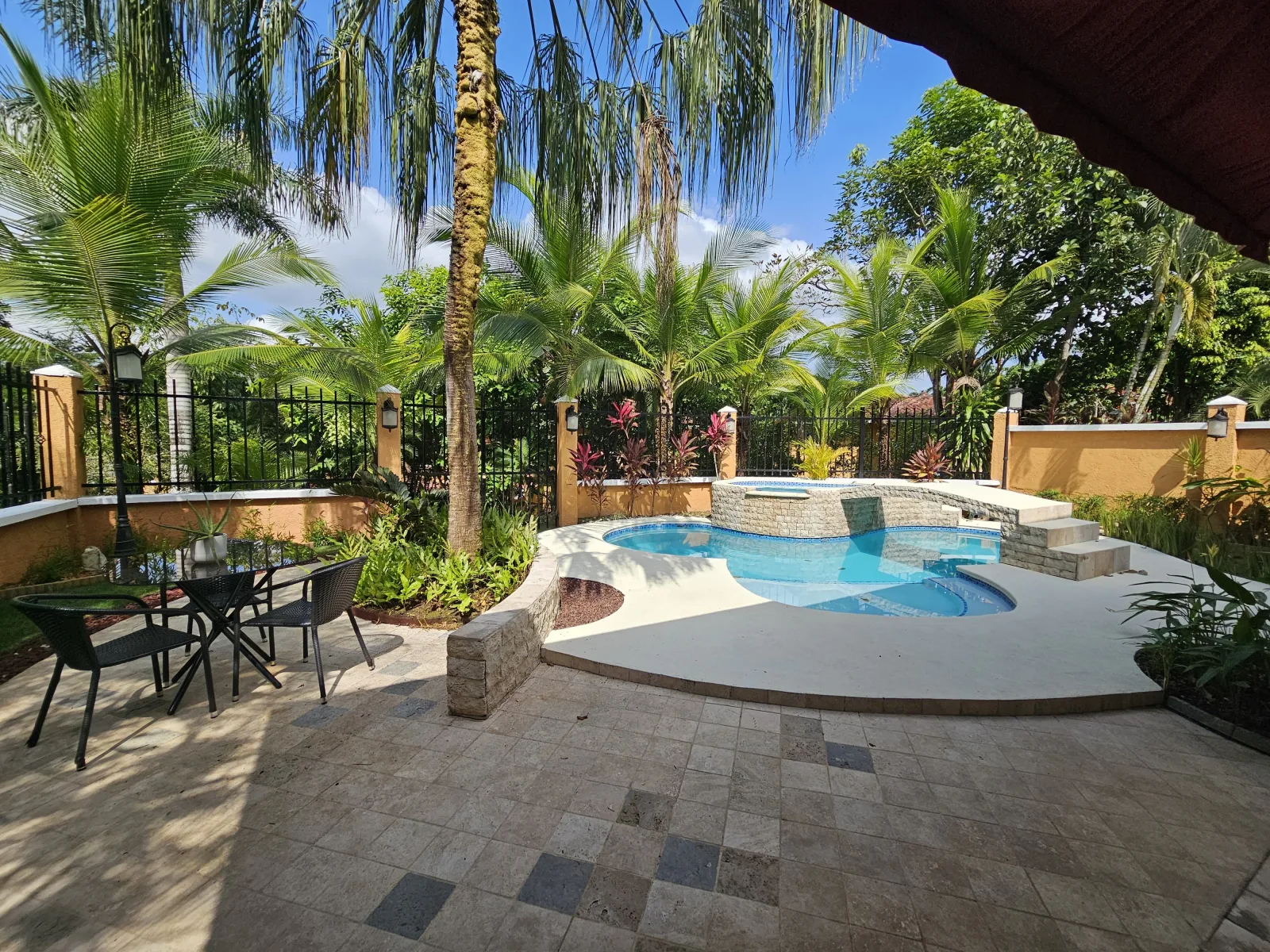 ALQUILER CASA CLAYTON (DV) — imagen 1 de 10