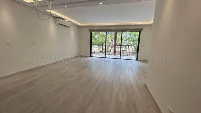 Alquiler de Espectacular Apartamento en Embassy Club Listo Para Ocupar