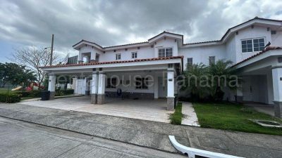 Casa en Venta en Versalles
