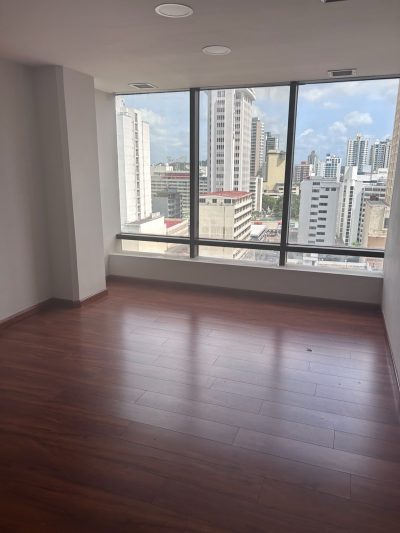 Oficina de 218 m2 en Obarrio — imagen 7 de 10