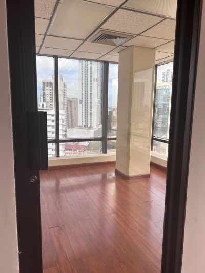 Oficina de 218 m2 en Obarrio